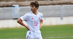 Lluc Castell marca con la selección española sub 17 en su debut oficial