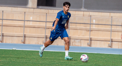 Joan Gázquez entrena con el primer equipo de la UD Almería